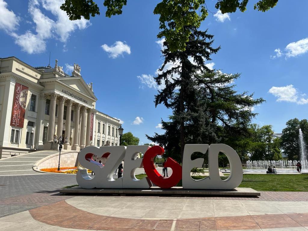 University City Life Bestern Seghedin Exterior foto