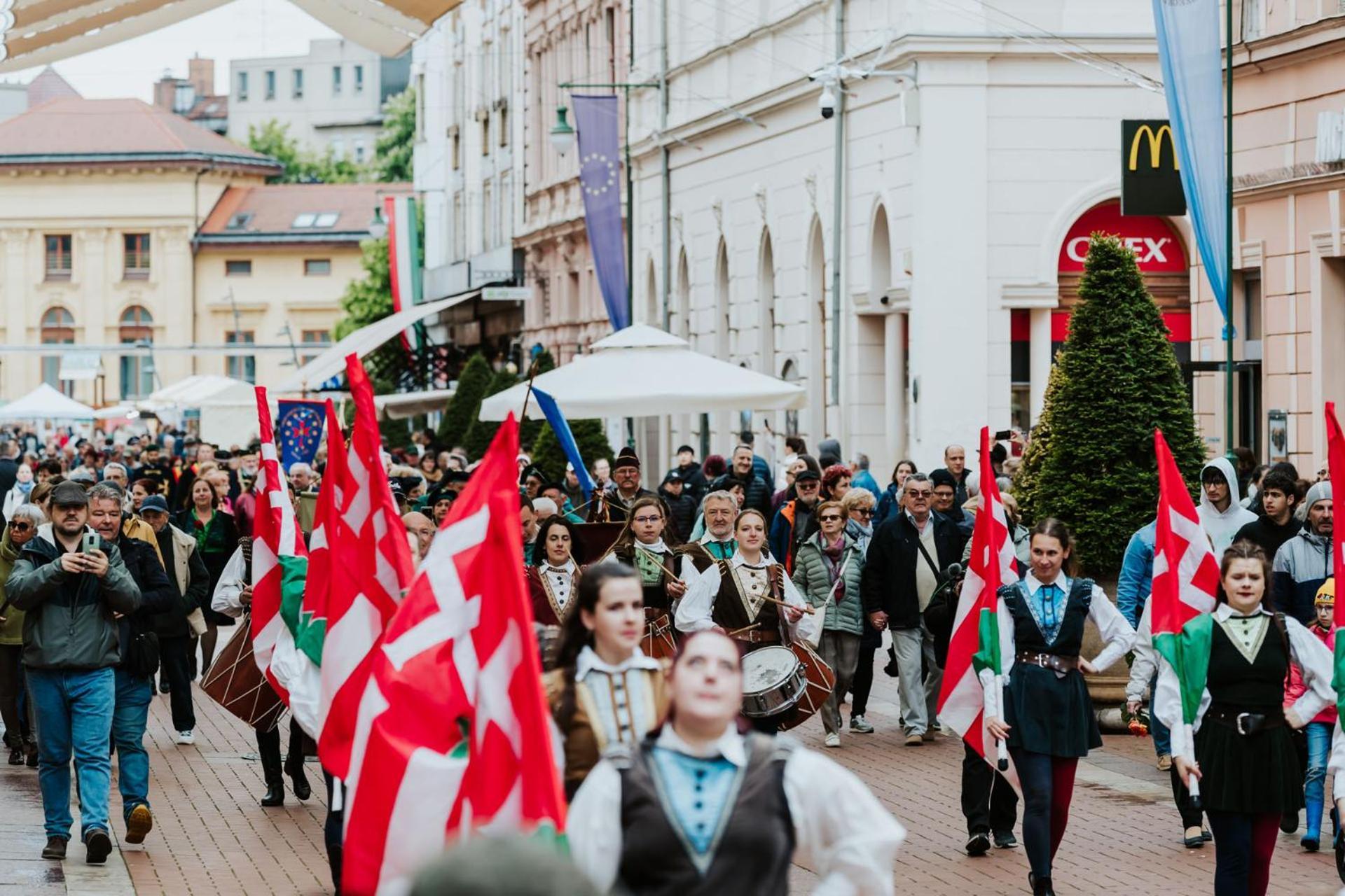 University City Life Bestern Seghedin Exterior foto
